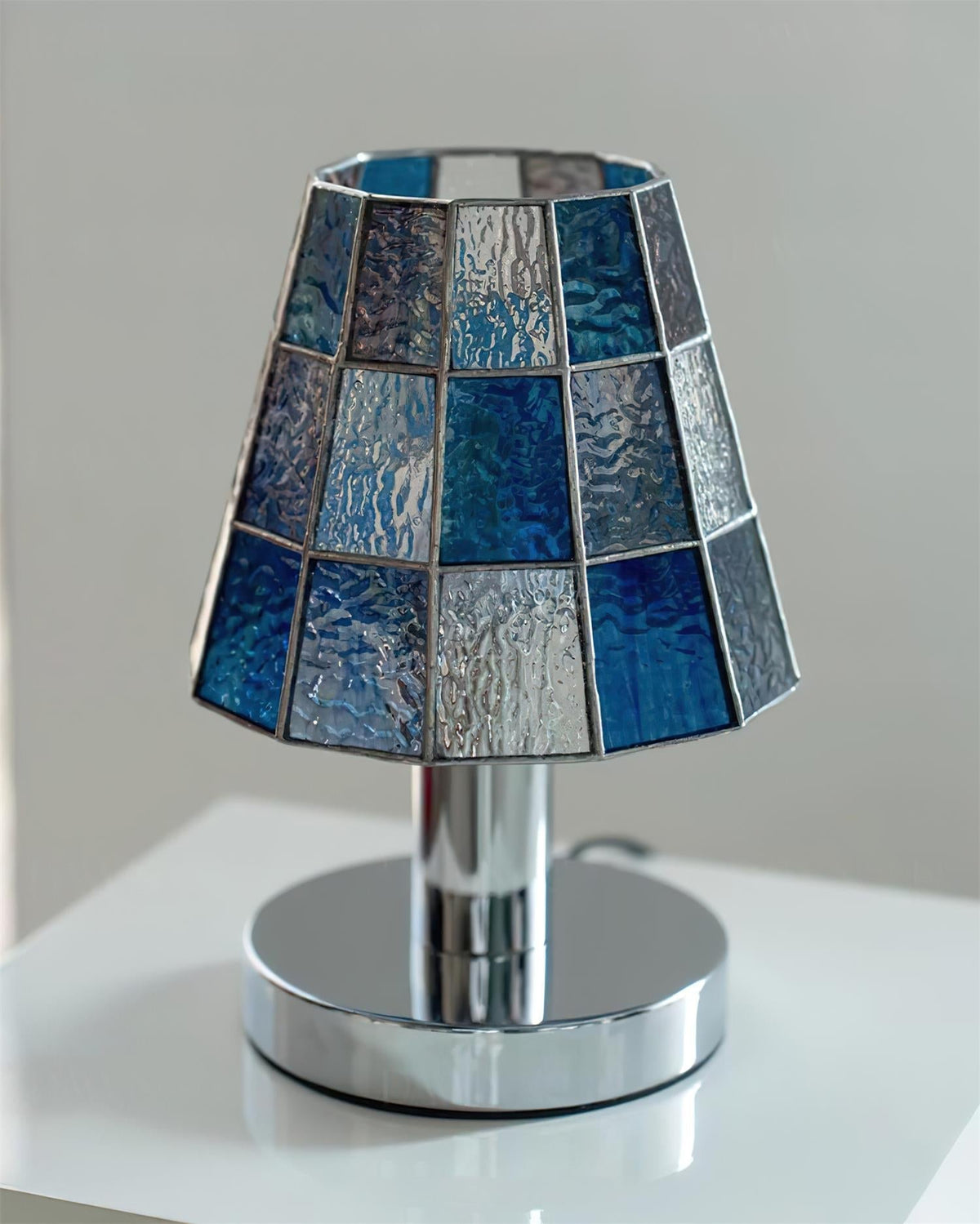 Liorivira lampă de masă