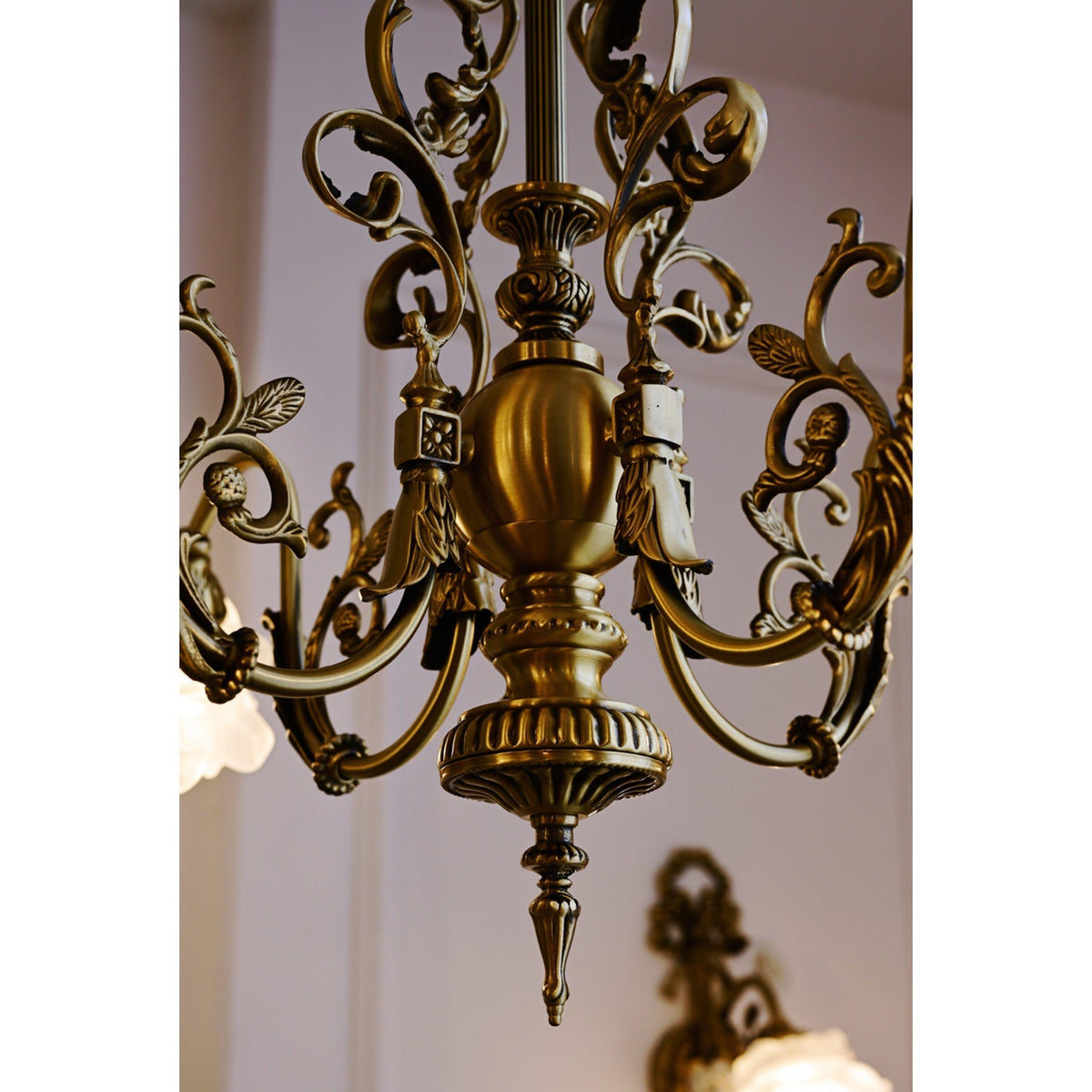 Georgian Gardens candelabru