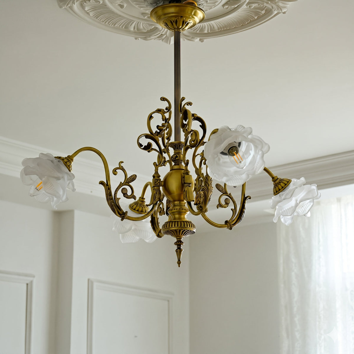 Georgian Gardens candelabru
