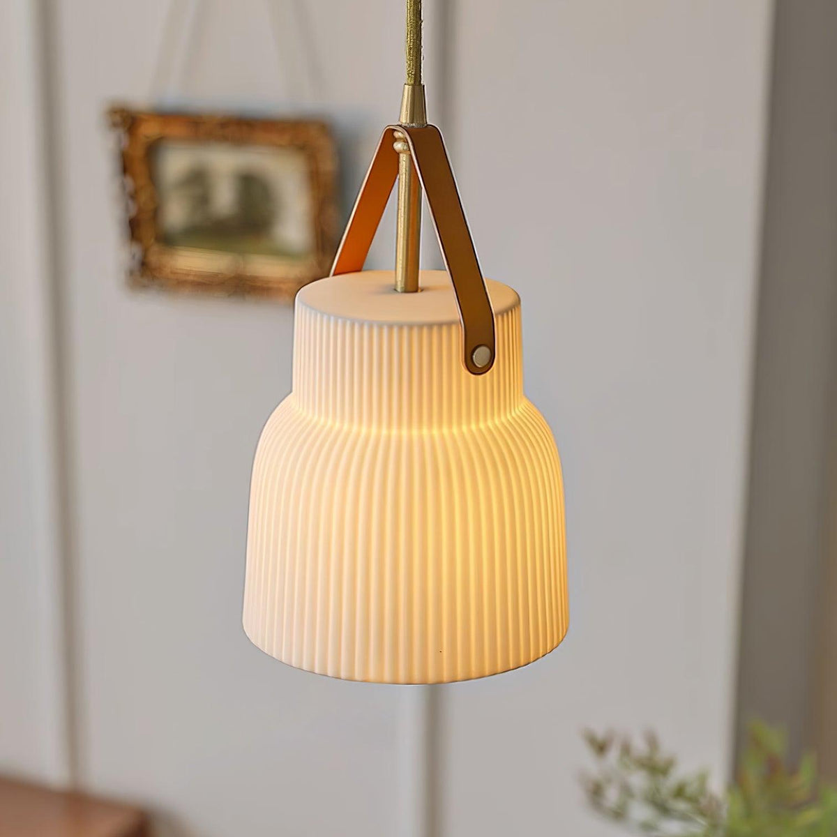 Lampă suspendată Cielum modern minimalist Abajur Ceramic Texturat cu Bandă de Piele alamă