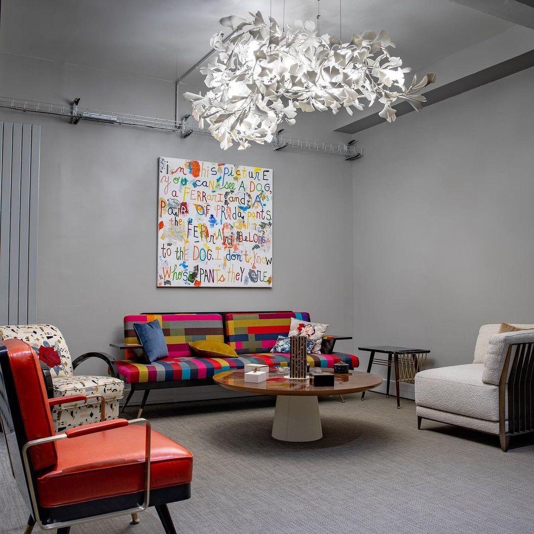 Calix candelabru cu abajur din ceramică în formă de frunză Gingko și finisaj alb aur, în stil modern