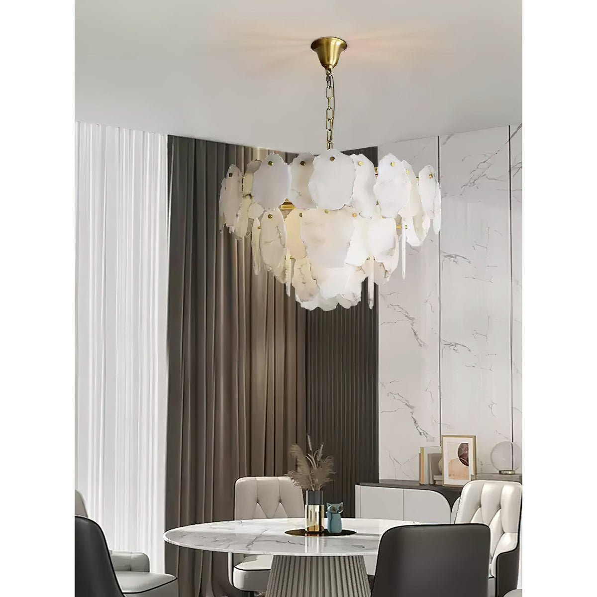Nivorian candelabru din alabastru