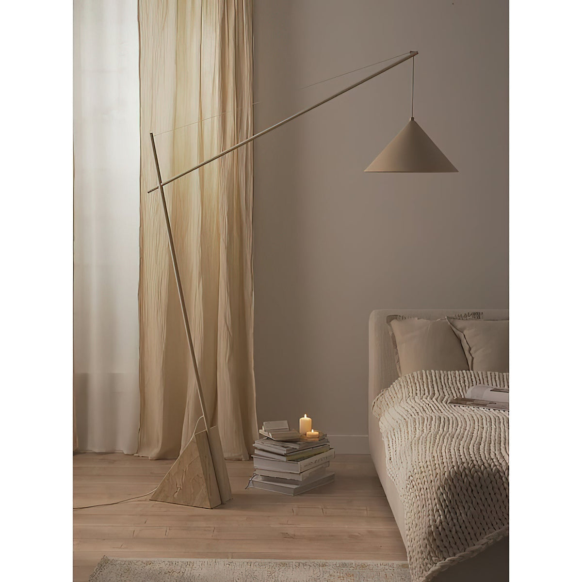 Valorielle lampadar din travertin