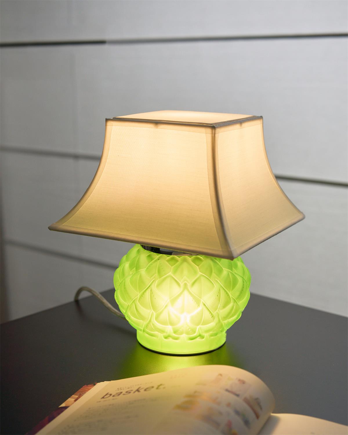 Grennet lampă de masă