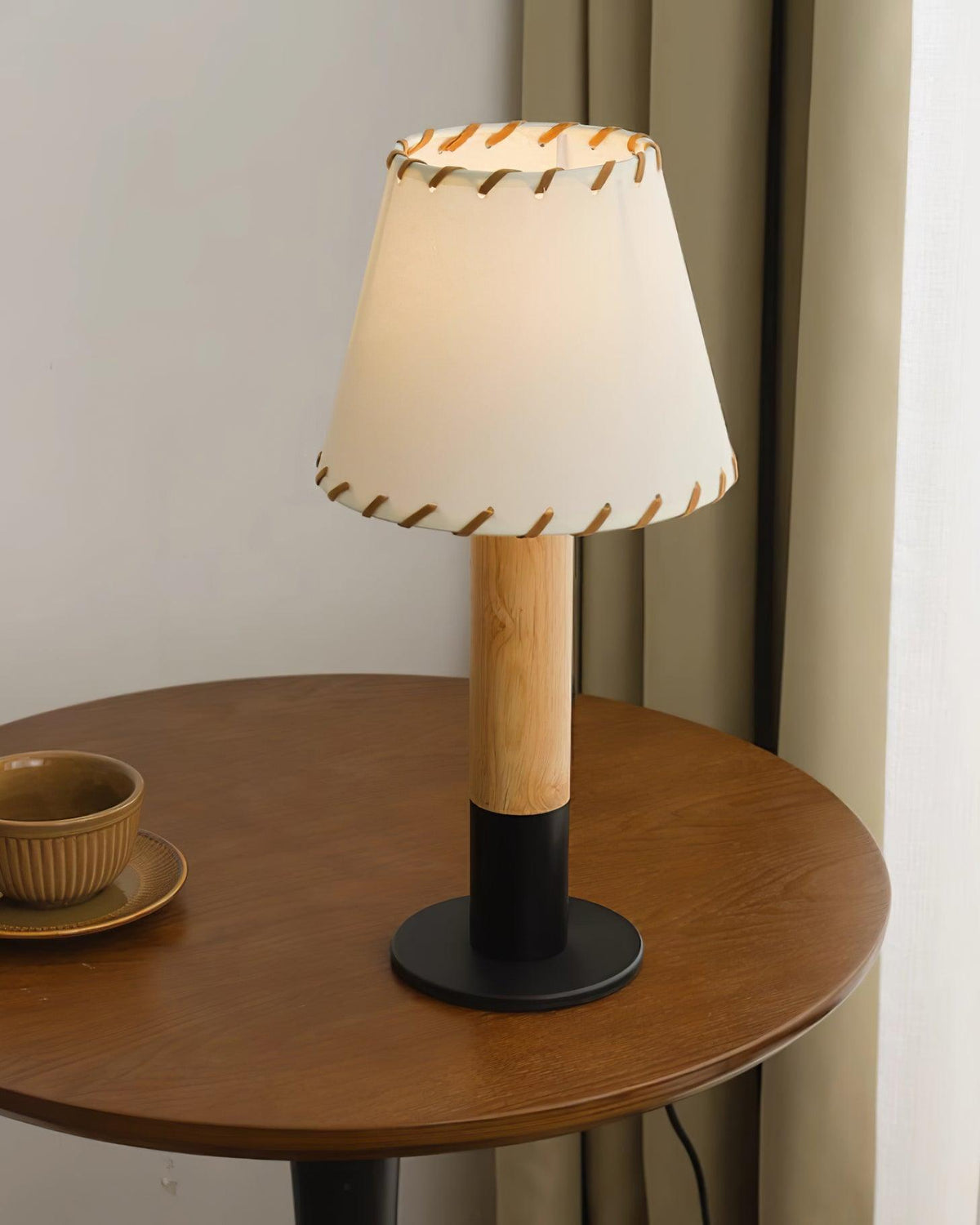 Virainina lampă de masă