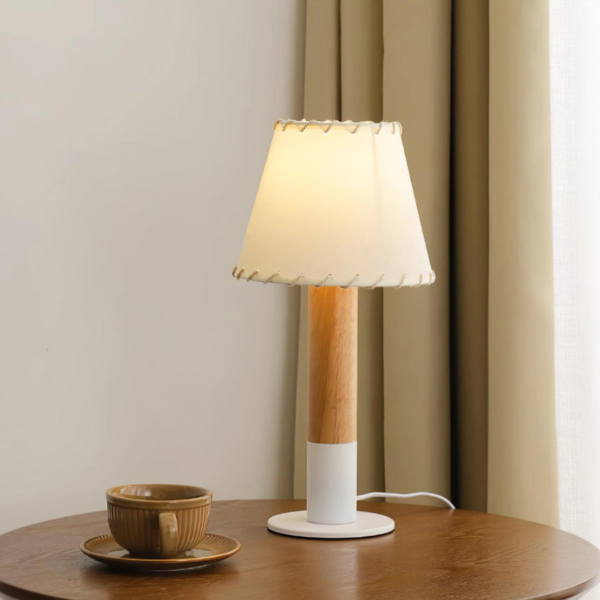 Virainina lampă de masă