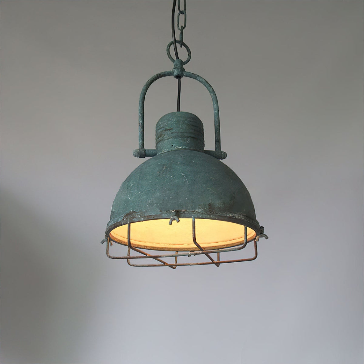 Teriinaine lampă suspendată