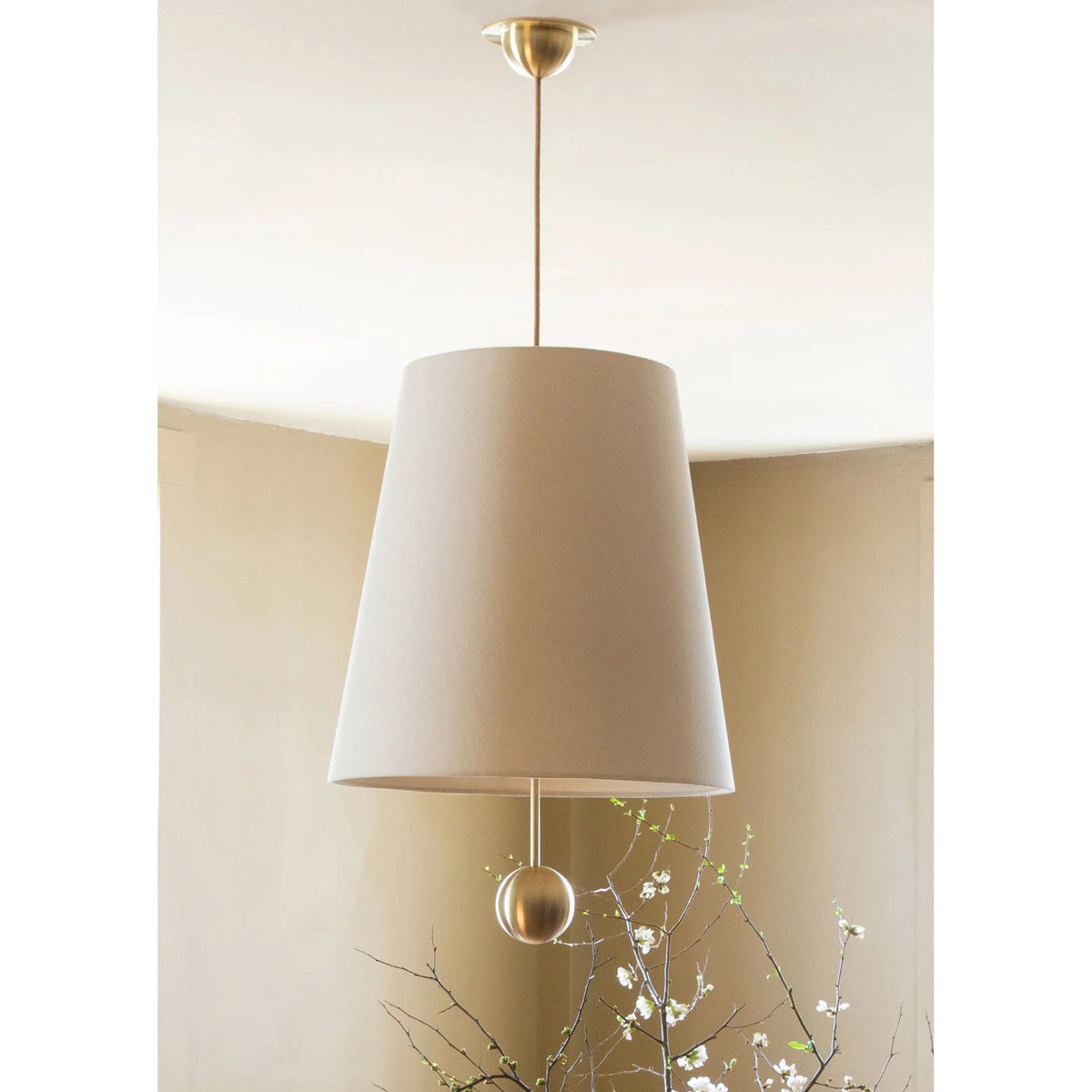 Mirisaine lampă suspendată