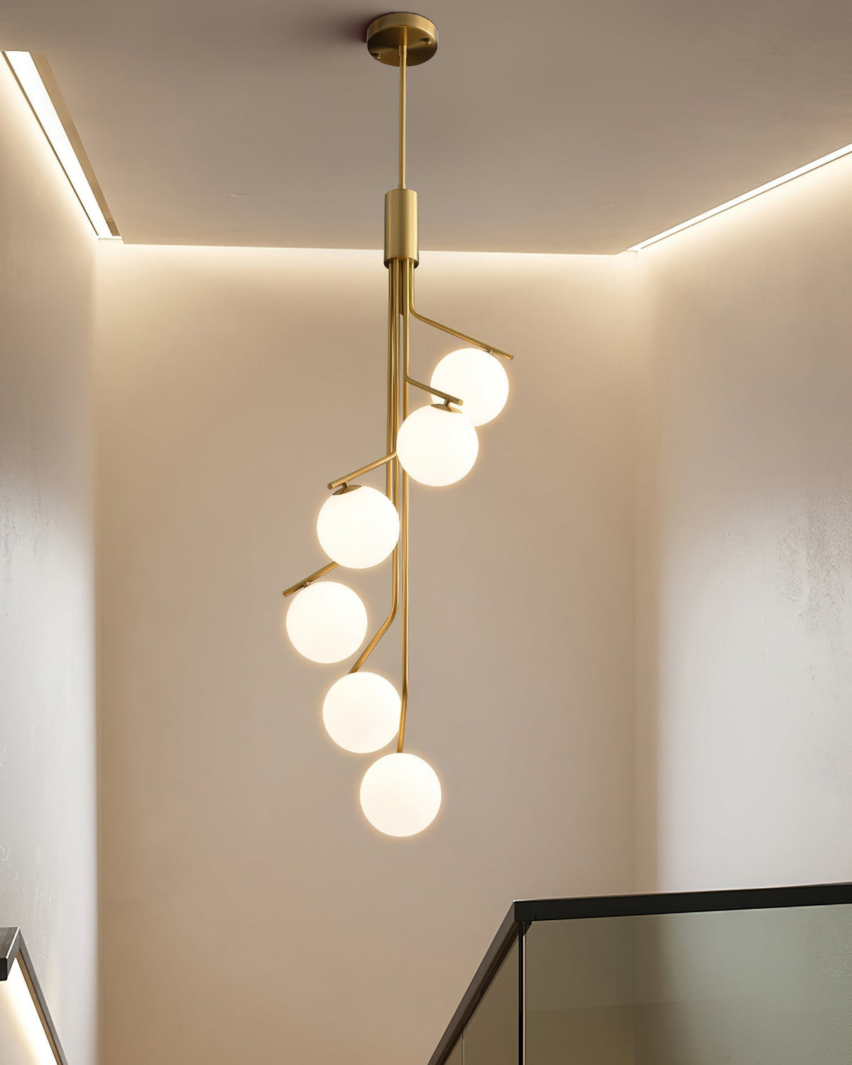 Solivine candelabru auriu, cu ramuri, cu glob, LED