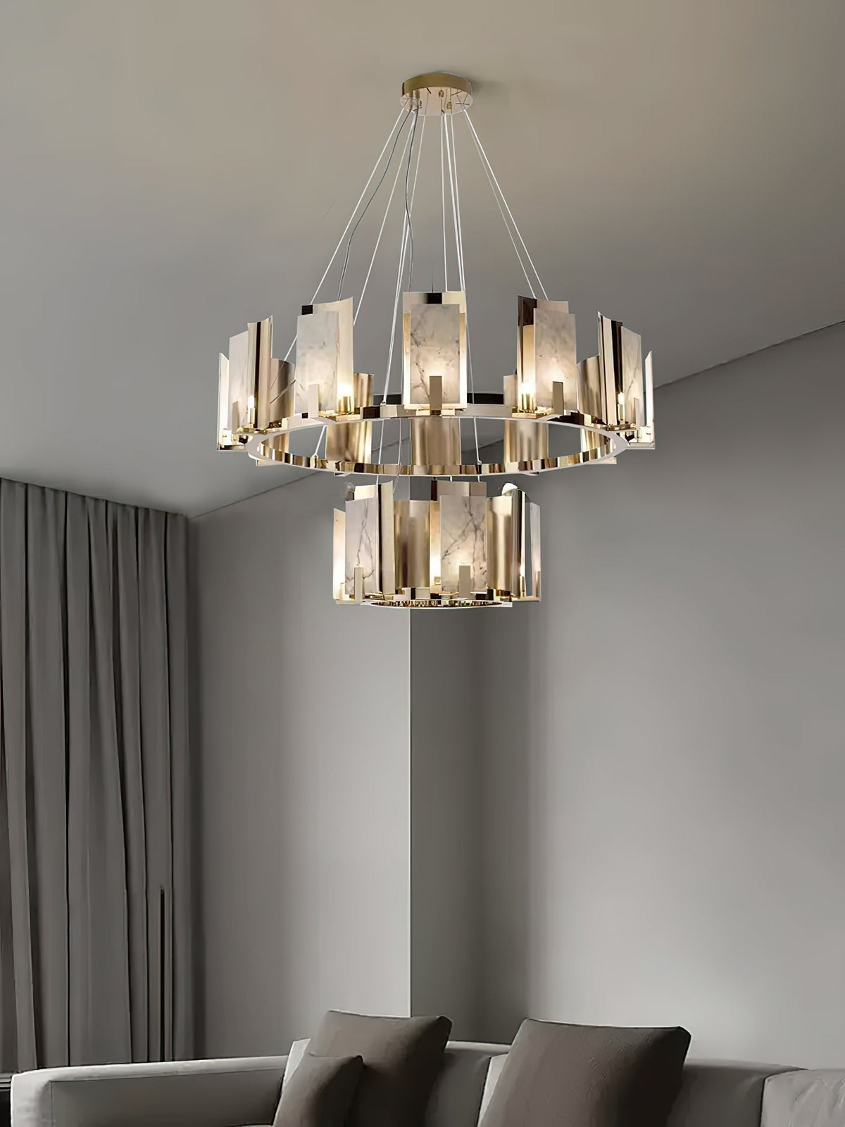 Nyraeila candelabru