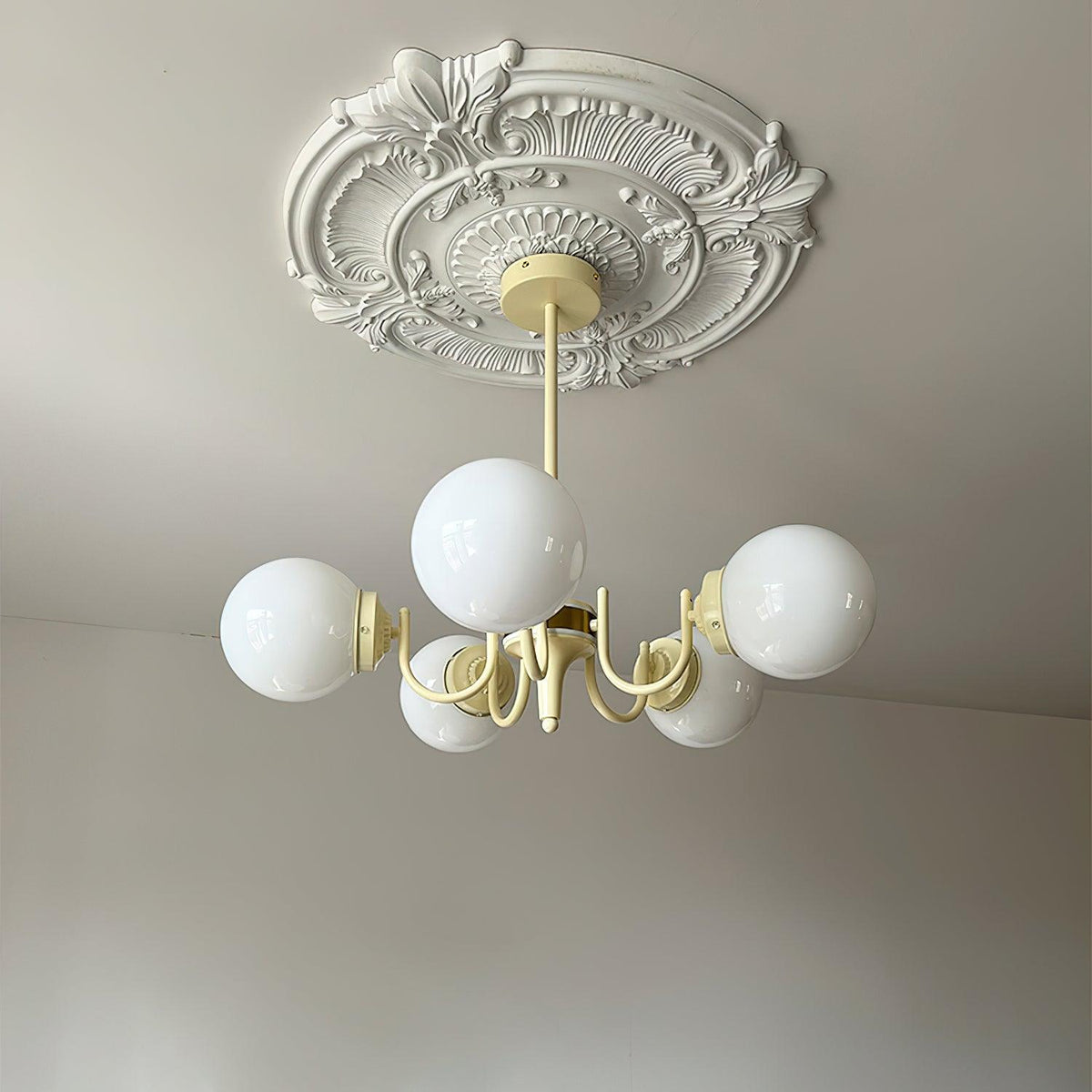 Norenena candelabru