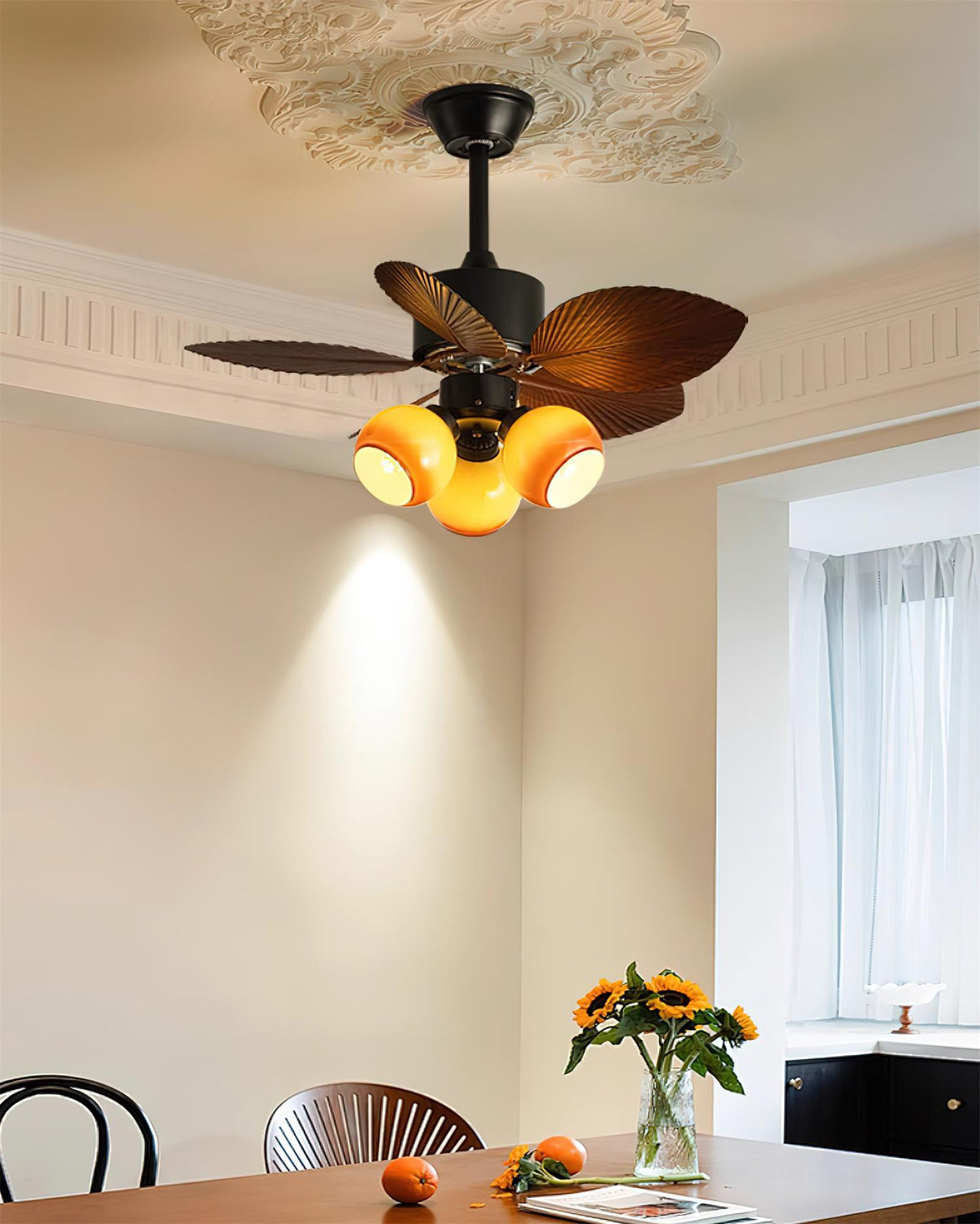 Avenineria ventilator de tavan cu lumină