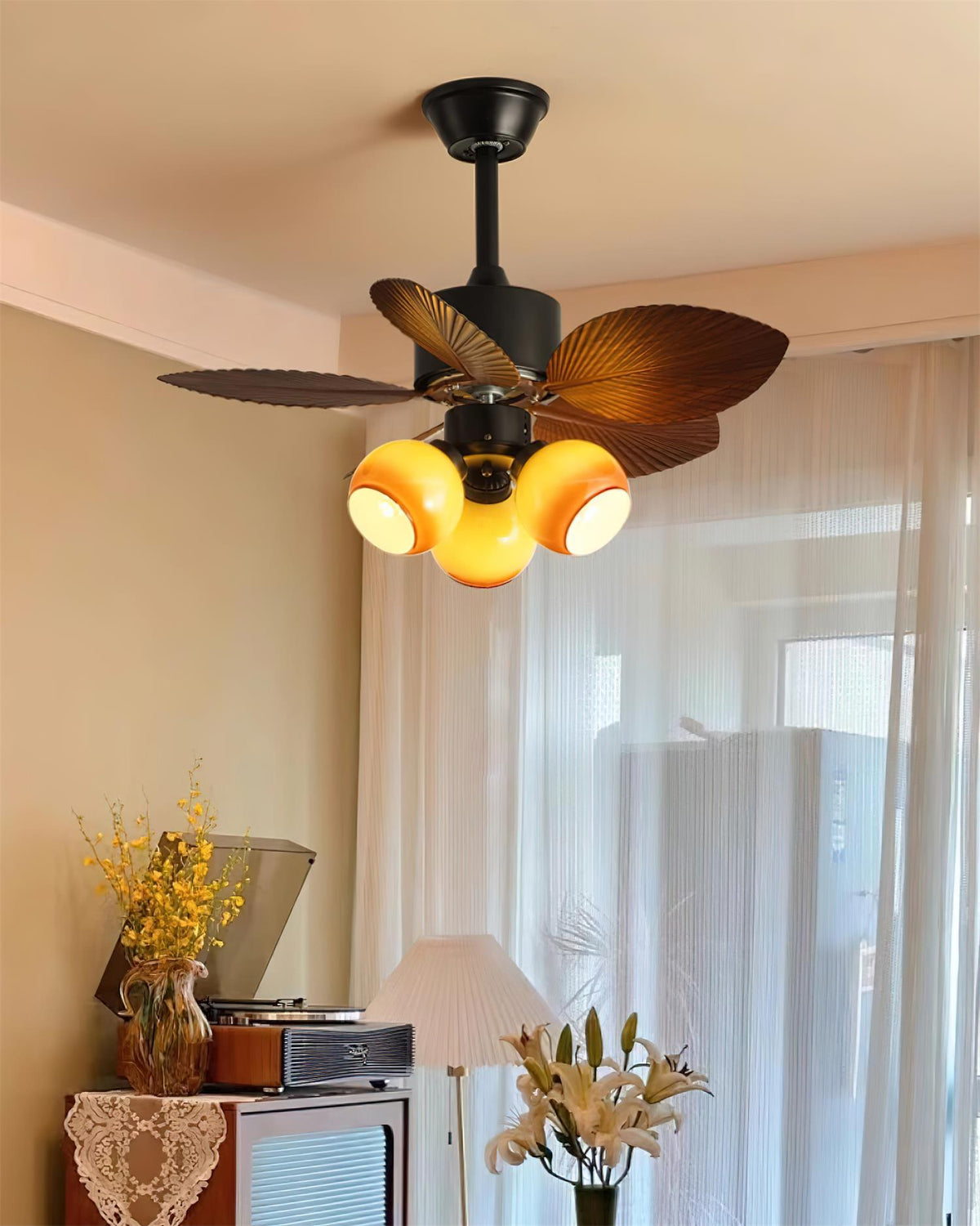 Avenineria ventilator de tavan cu lumină