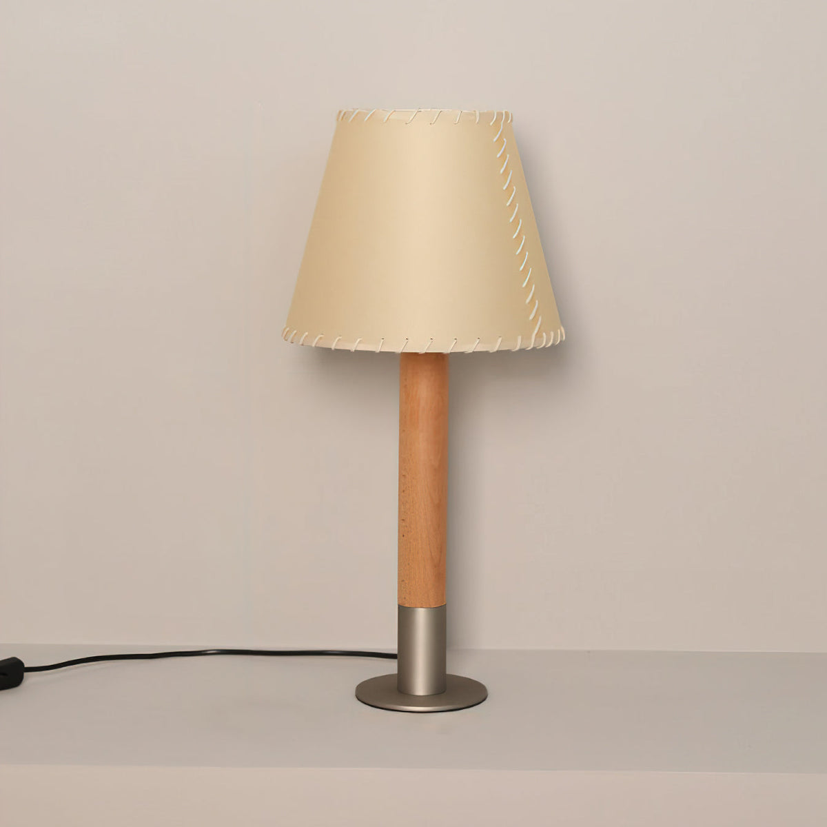 Lunve Parchment lampă de masă