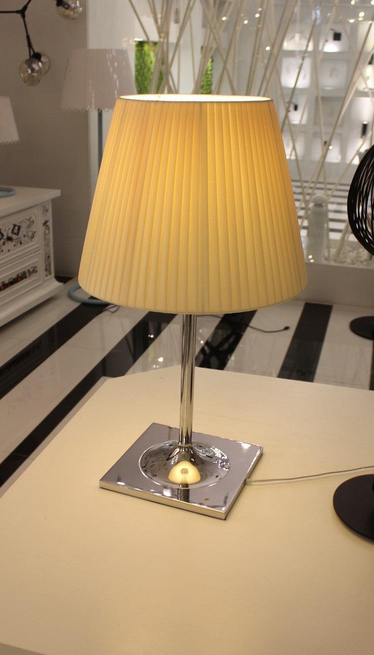 Bravon Plastic lampă de masă