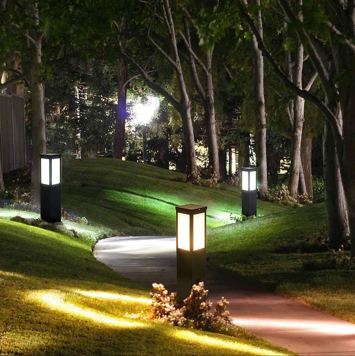Leo Bollard Solar Outdoor Light