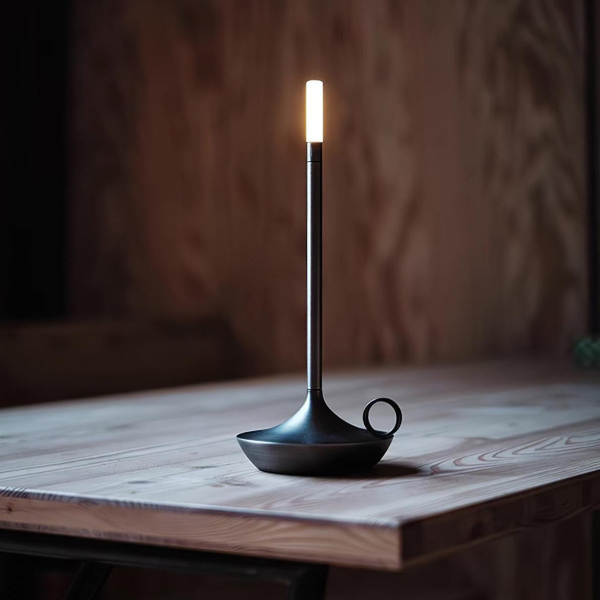 Latin lampă de masă
