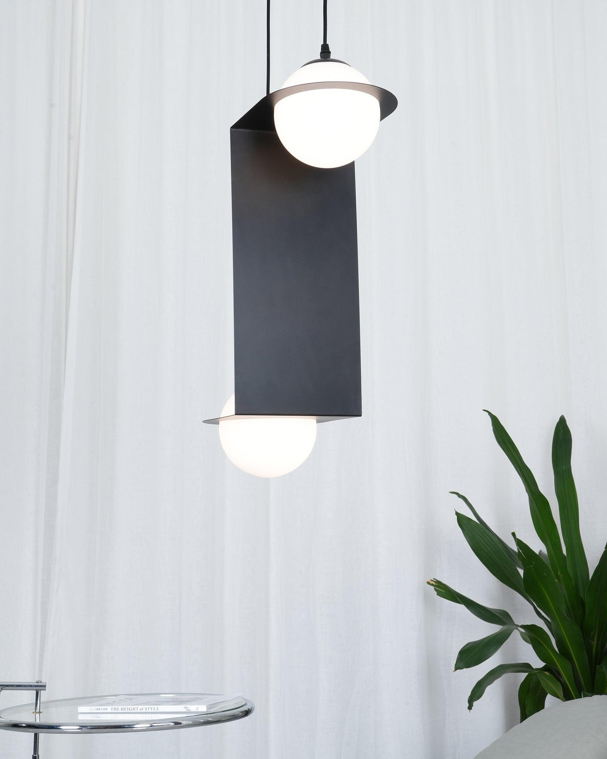 Irenol lampă suspendată neagră, contemporană