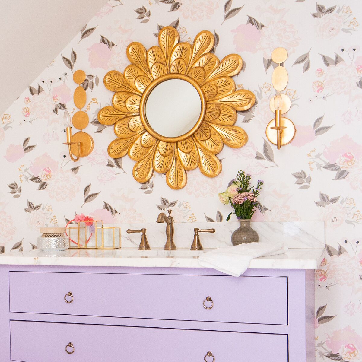 Elveneth aplică de perete