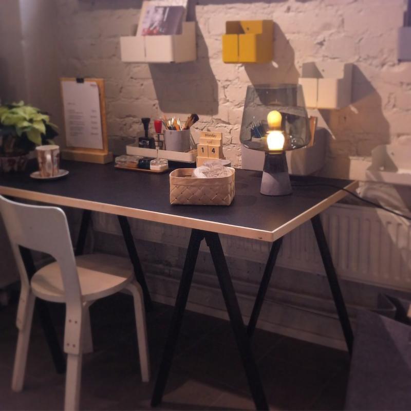 Elairella lampă de masă minimalist din ciment