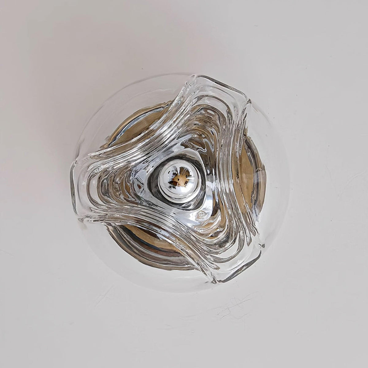Aplică de perete cu textură swirl, finisaj transparent fumuriu gri modern