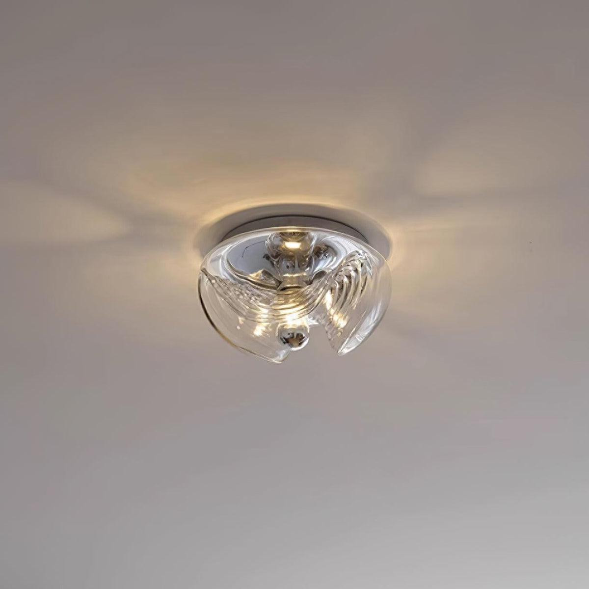 Aplică de perete cu textură swirl, finisaj transparent fumuriu gri modern
