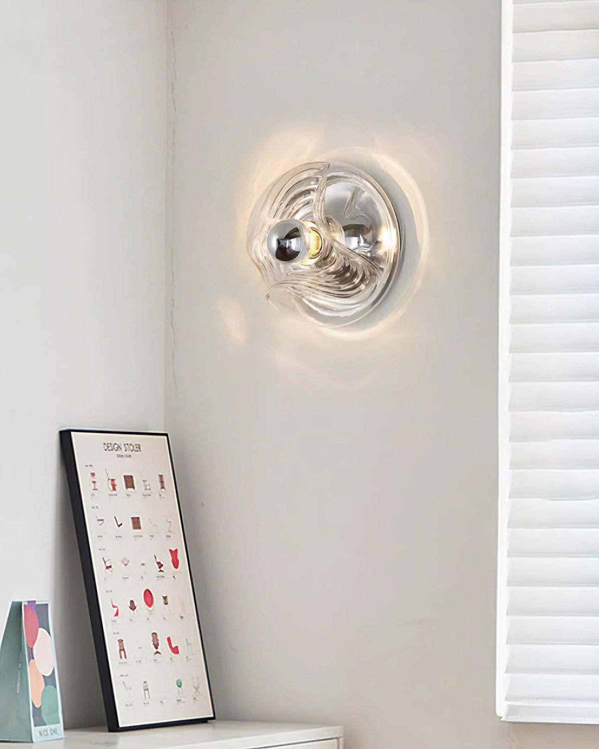 Aplică de perete cu textură swirl, finisaj transparent fumuriu gri modern