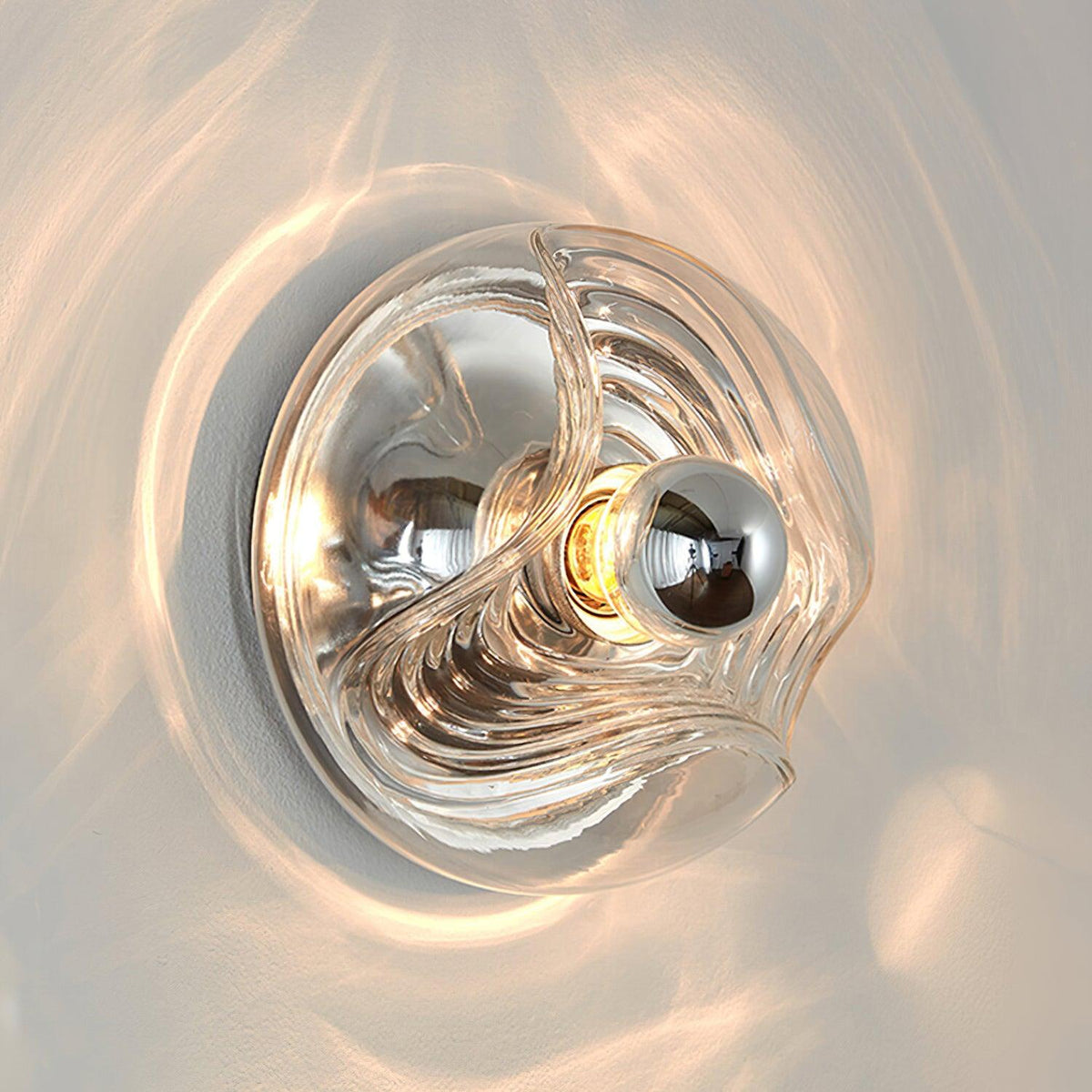 Aplică de perete cu textură swirl, finisaj transparent fumuriu gri modern