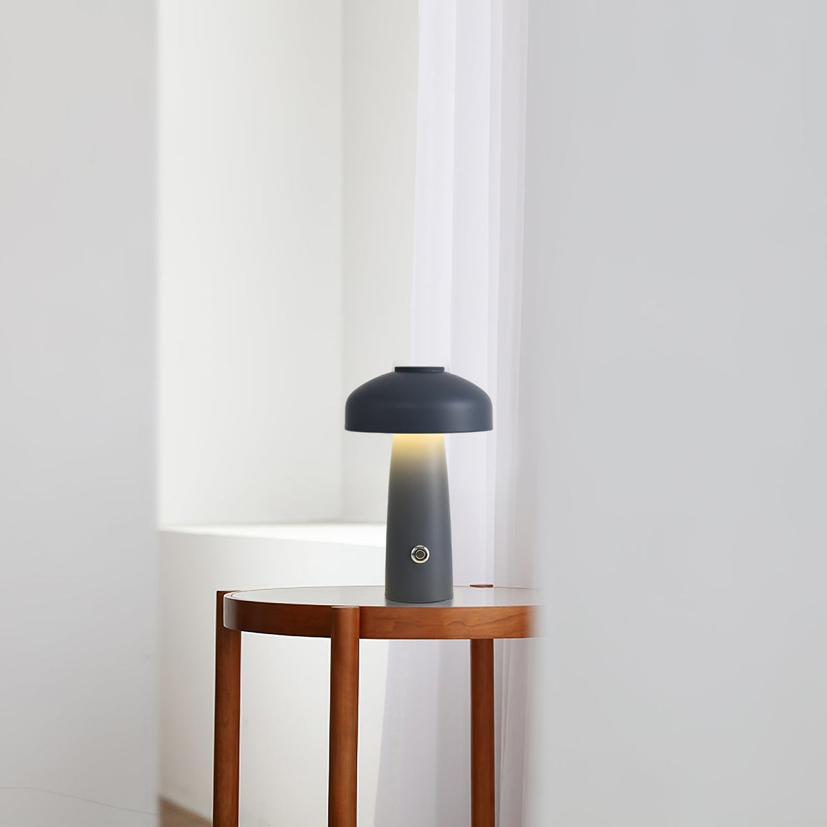 Poppist lampă de masă