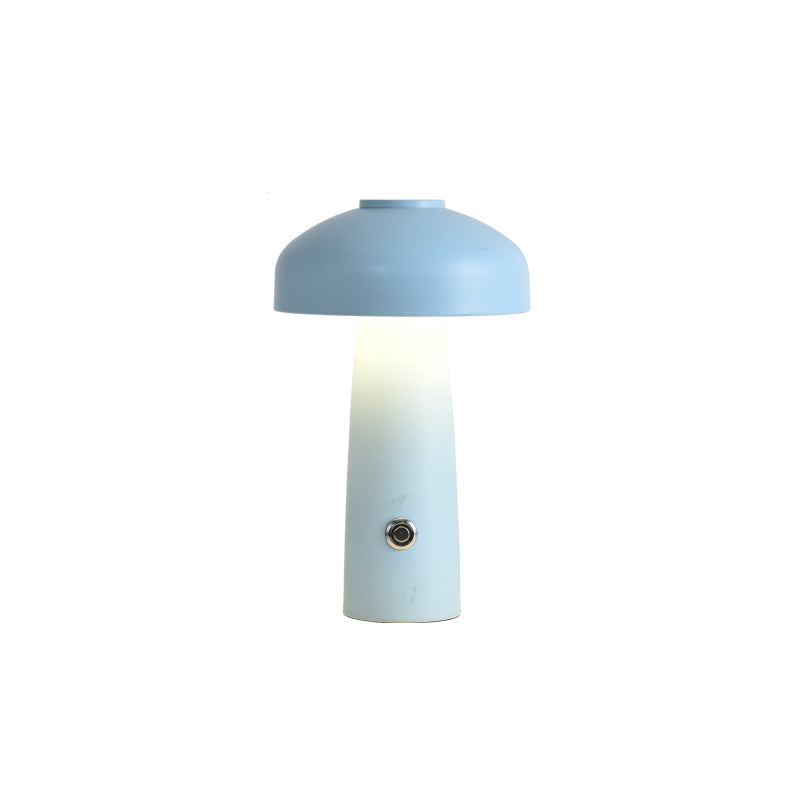 Poppist lampă de masă