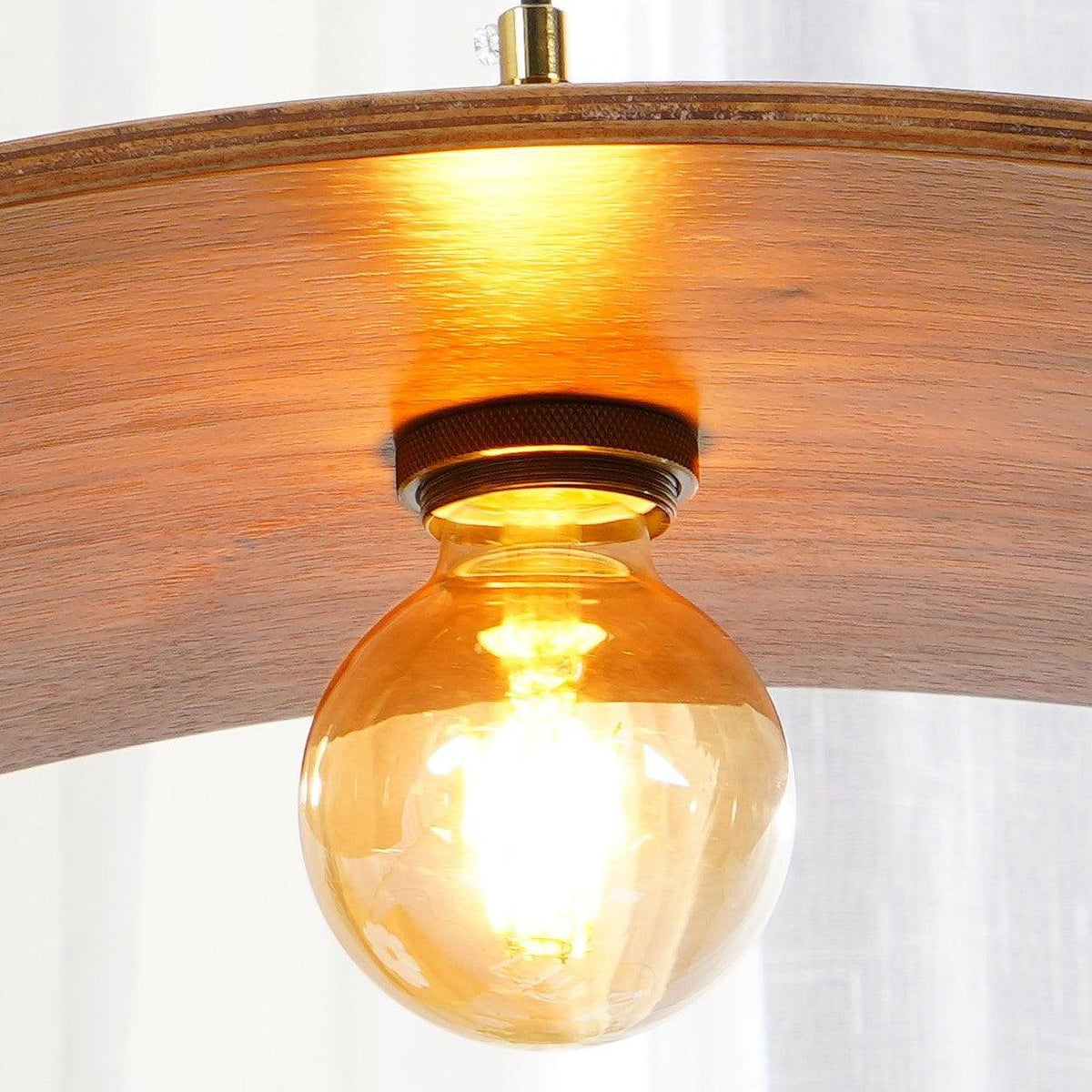 Caleia lampă suspendată