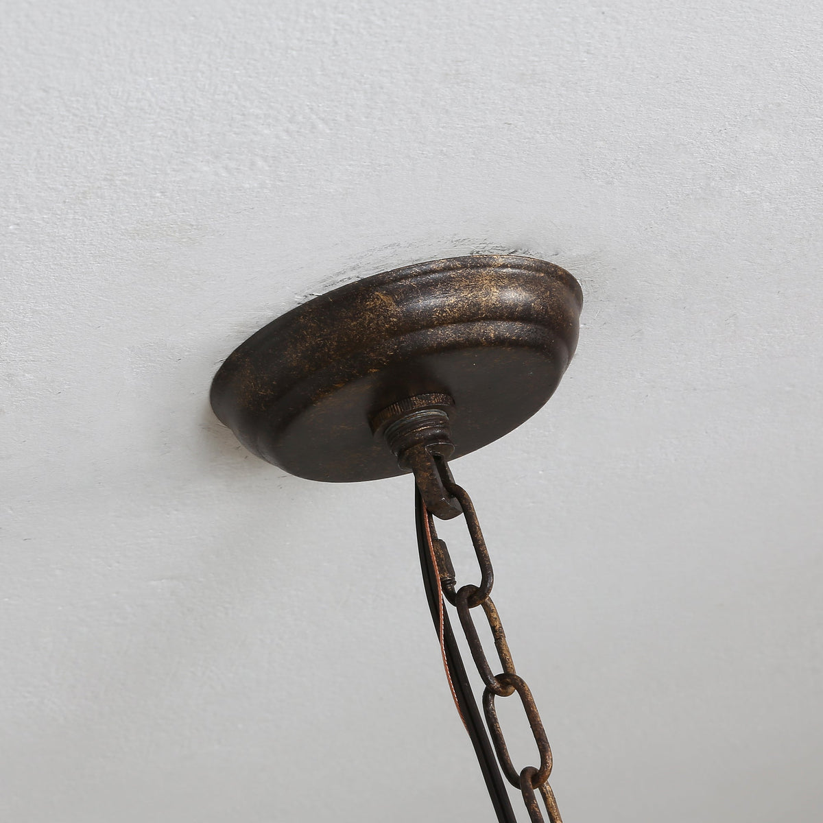 Oreluena lampă suspendată