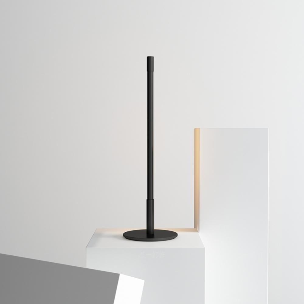 Riven lampă de masă minimalistă