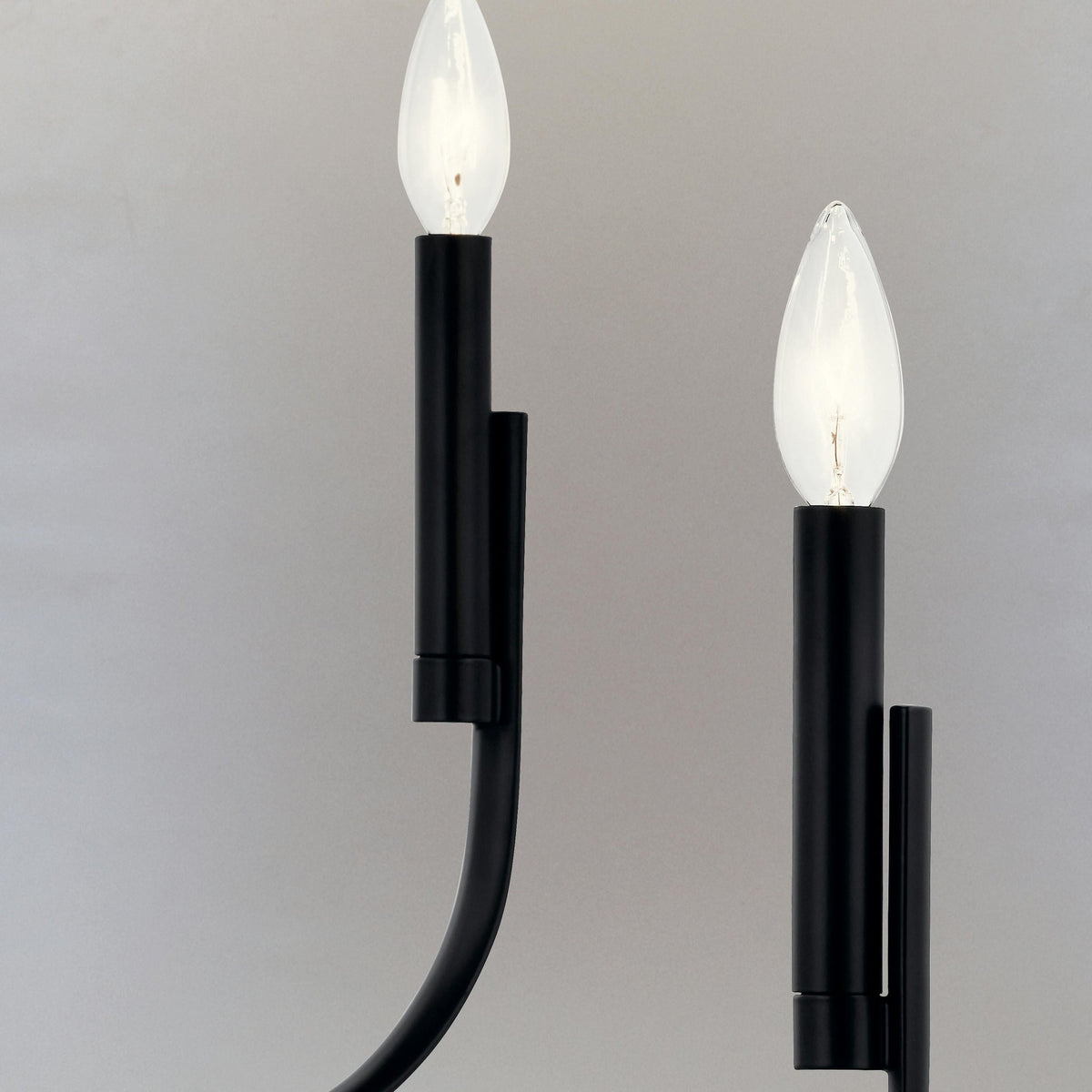 Acariel candelabru
