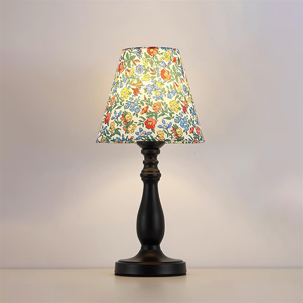 Terierise lampă de masă