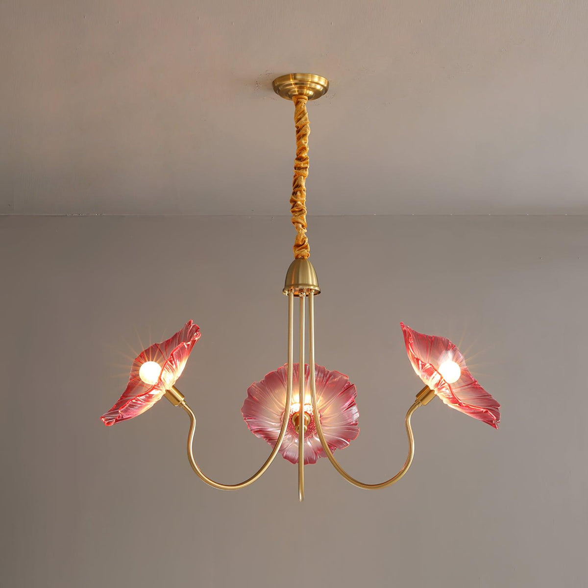 Calia candelabru din sticlă