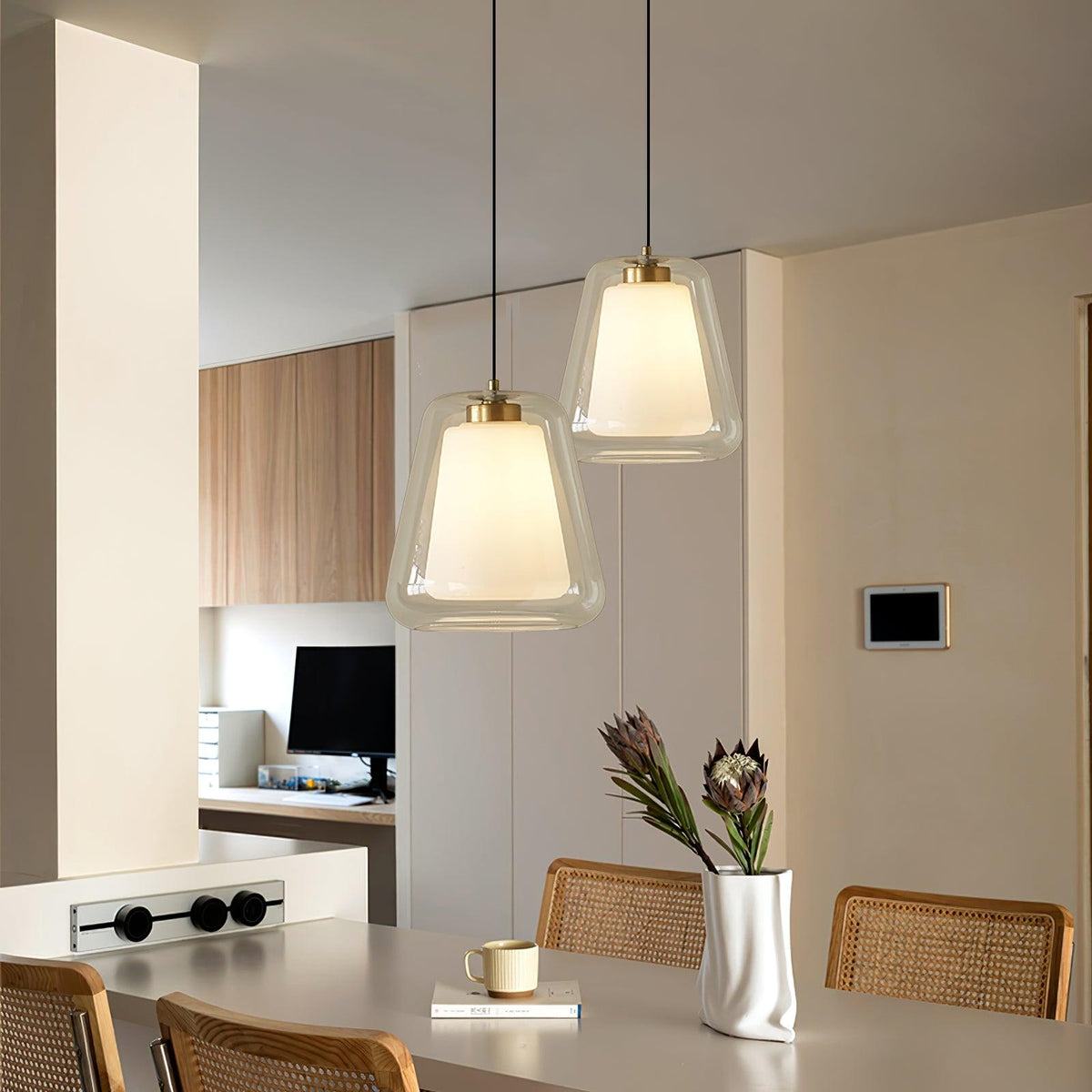 Ate lampă suspendată aurie, contemporană