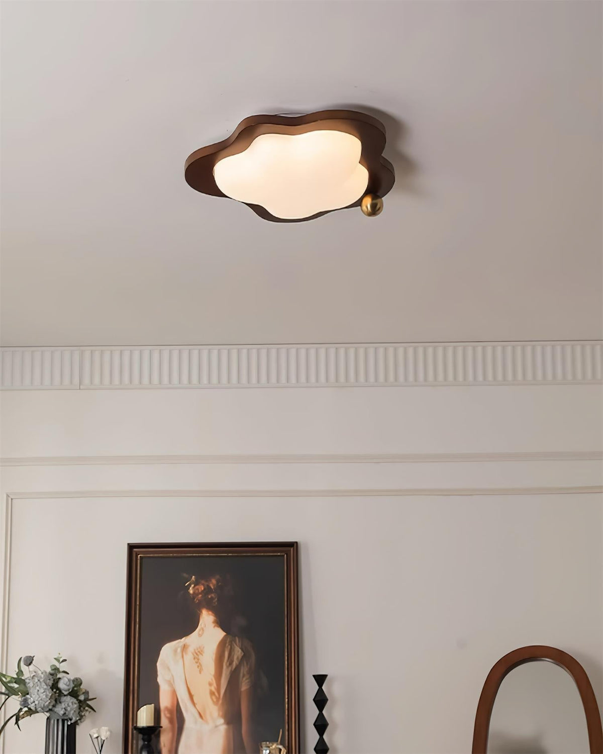 Pivora plafonieră aplicată cu design inspirat din nori