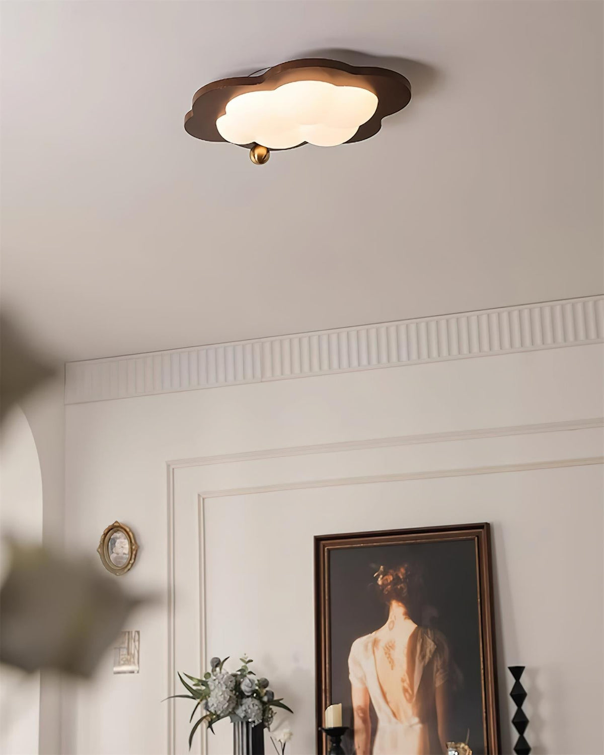 Pivora plafonieră aplicată cu design inspirat din nori
