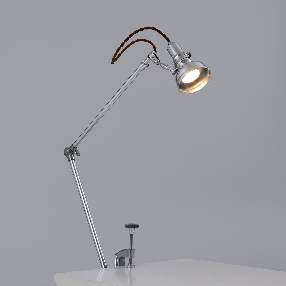 Luminal lampă de masă