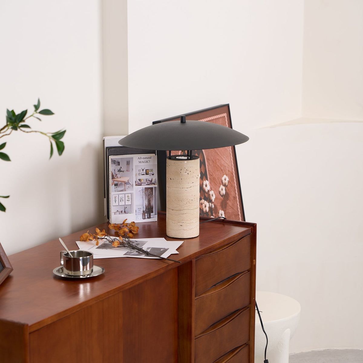 Eara Disc-Pillar lampă de masă din travertin
