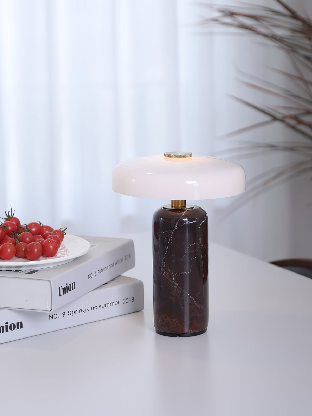 Ryvek lampă de masă modernă din marmură