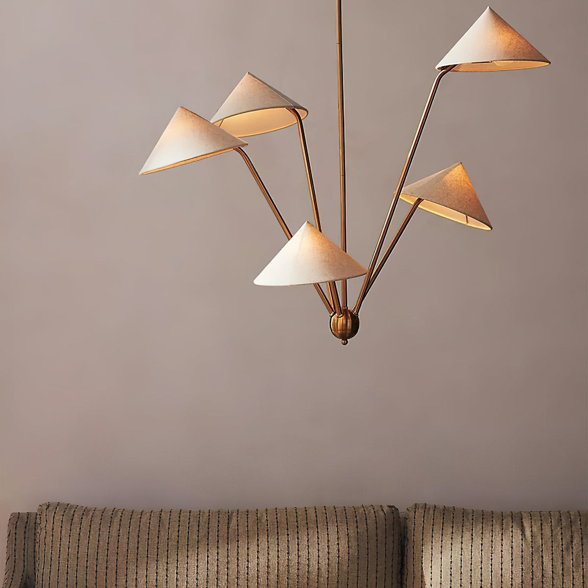 Oriisora candelabru bej din alamă, curbat