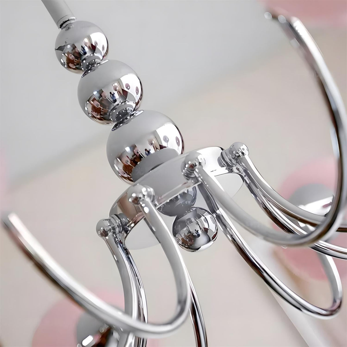 Gigi candelabru