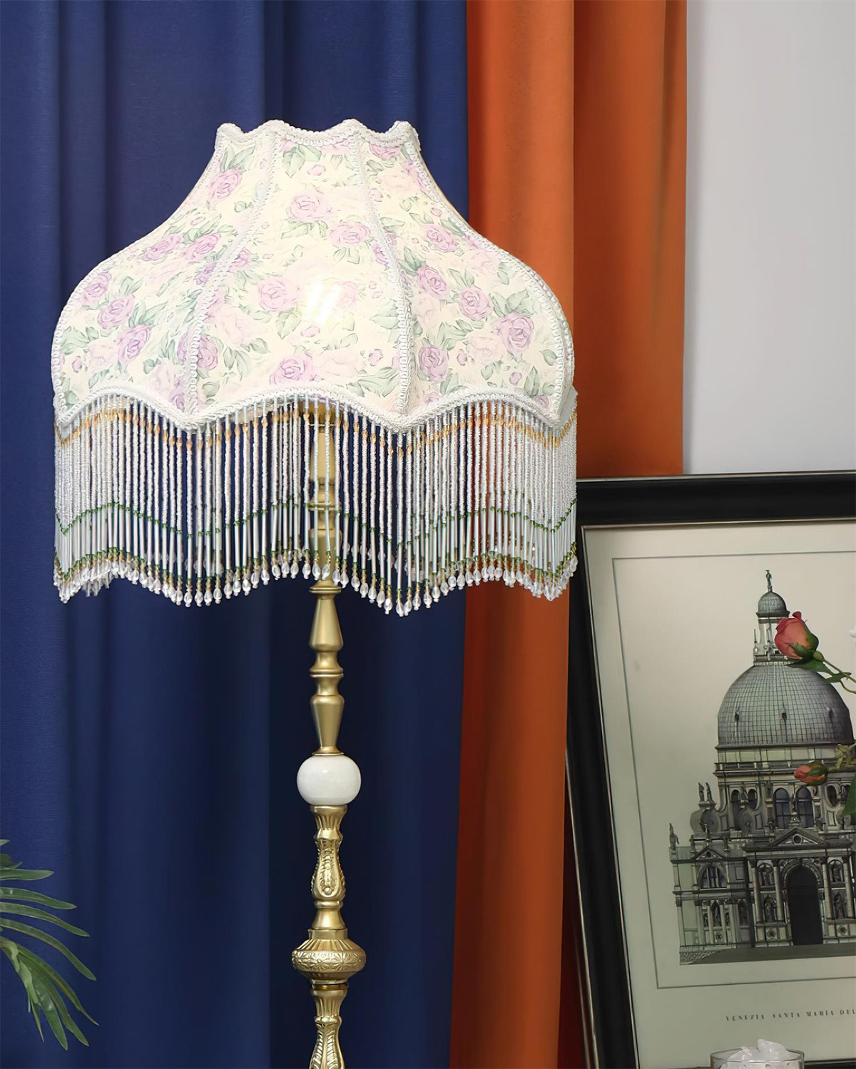 Venomi lampadar