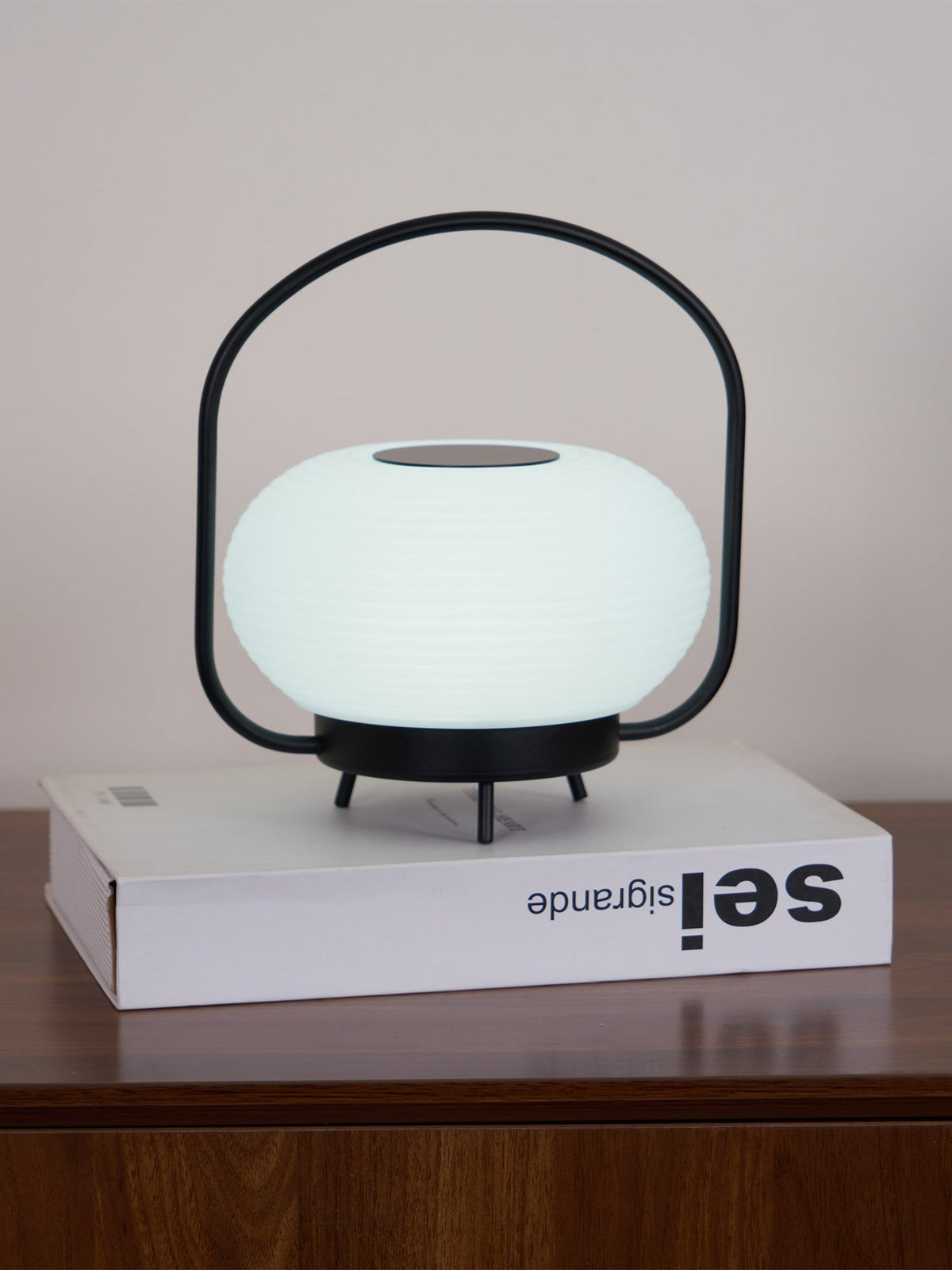 Saelan lampă de masă minimalistă