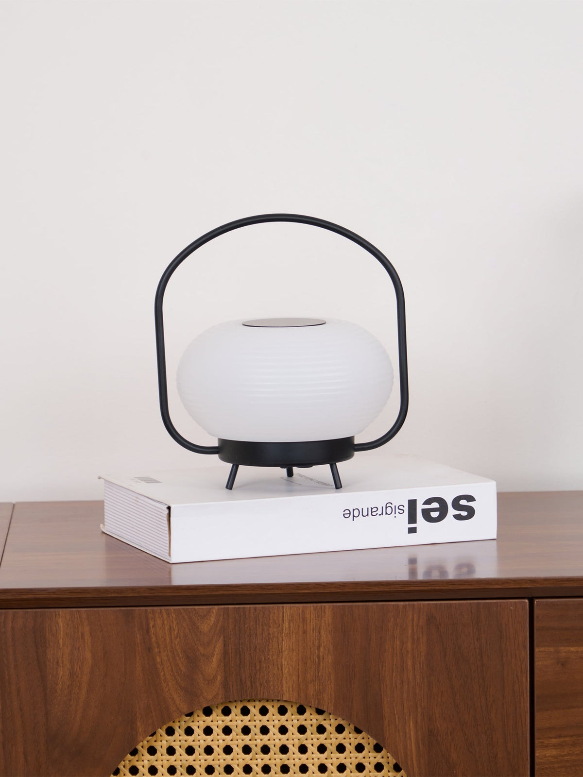 Saelan lampă de masă minimalistă