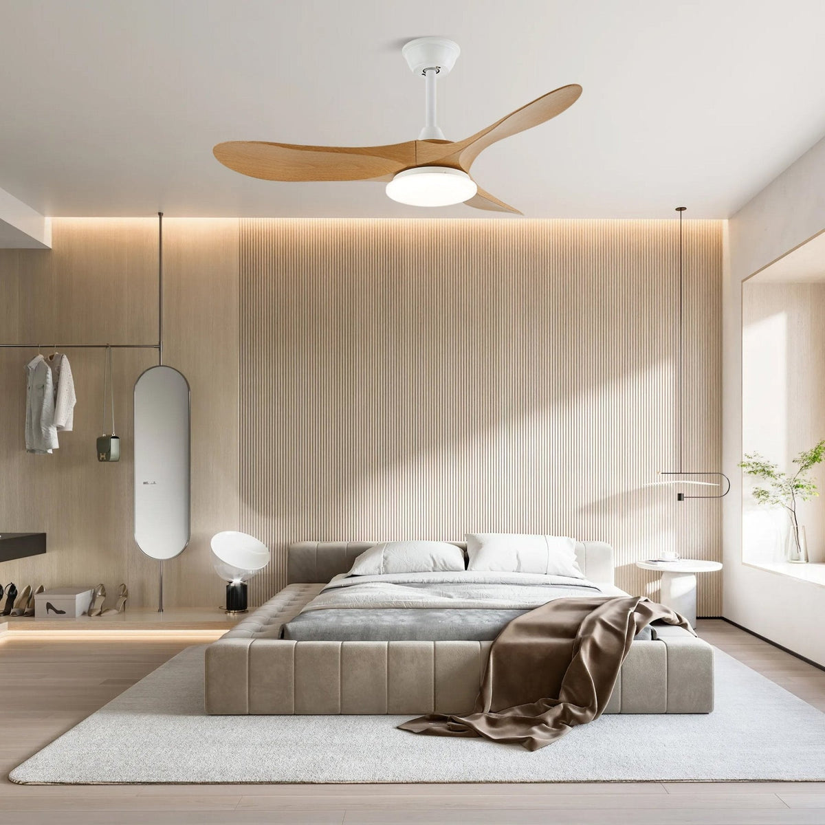 Liorueria ventilator de tavan cu lumină
