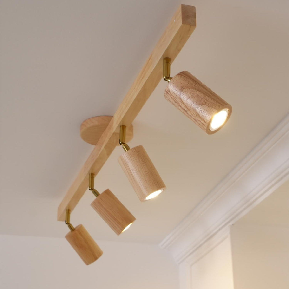 Veril Track Lighting Spotlight lemn