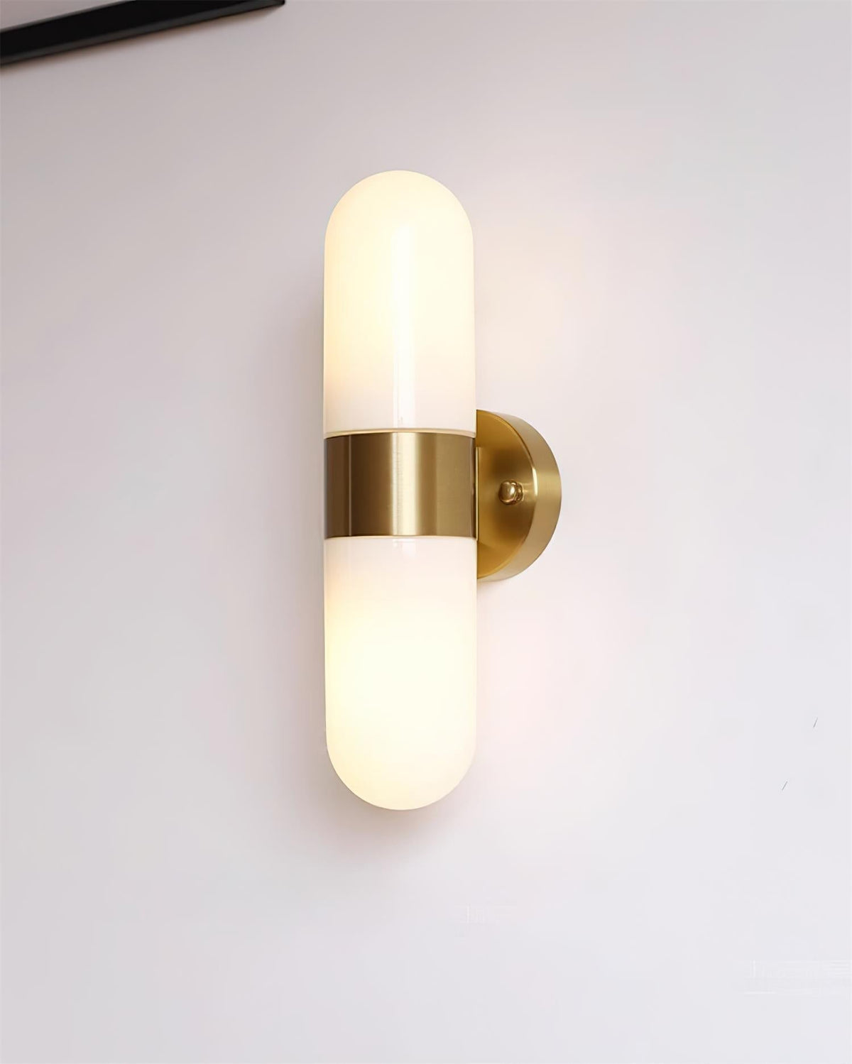 Aplică de perete metal-sticlă modern-minimalist verticală pentru dormitor